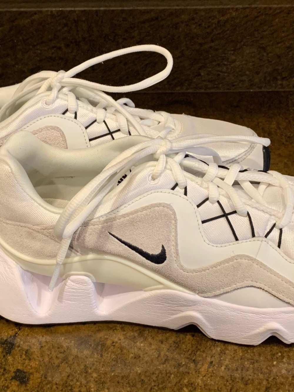 Nike RYZ 365 Sneakers